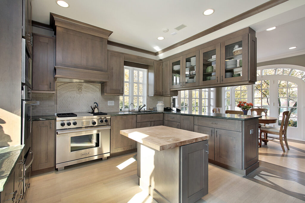 Simple Kitchen Upgrade: Raise your cabinets to the ceiling ⋆ The